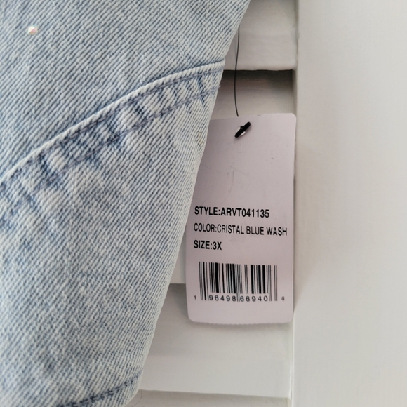 AFRM x Revolve NWT Iris Top In Crystal blue Wash. - Picture 8 of 12